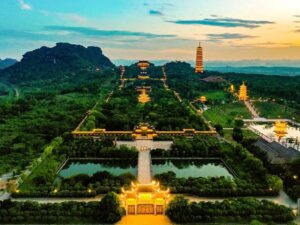 5-Days-Hanoi-Ninh-Binh-Ha-Long-One-Day-Discovery
