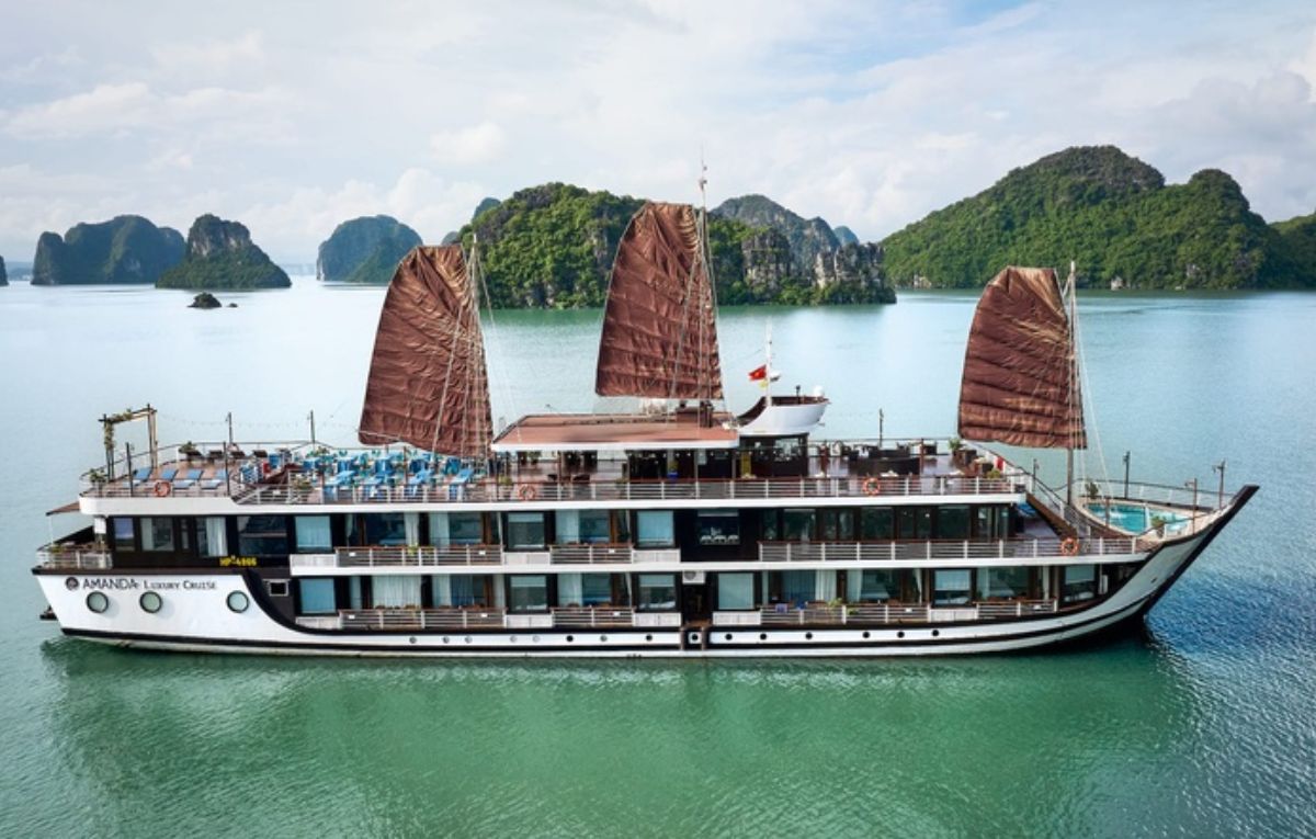 Amanda-Luxury-Cruise-2D1N