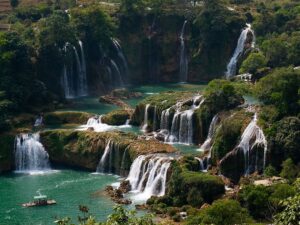 Cao-Bang-Ban-Gioc-Ba-Be-Packages-3D2N-Private-Tour