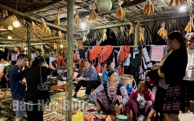 Chieu-Cave-And-Paco-Village-Hanoi