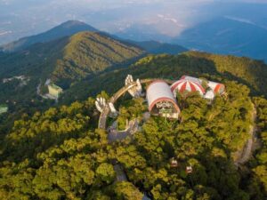 Day-4-Day-Trip-To-Bana-Hilll-Golden-Bridge–Join-In-Tour