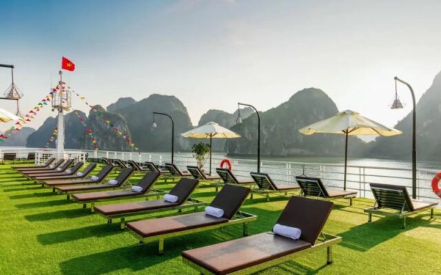 Dragon-Bay-Cruise-3D2N-1