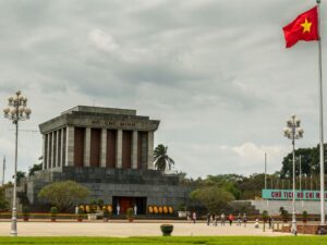 Duong-Lam-Ancient-Village-And-Hanoi-City-Tour-Private-Tour