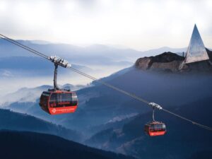 Fansipan-Peak-By-Cable-Car