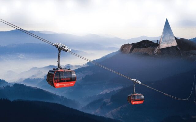Fansipan-Peak-By-Cable-Car