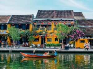 Halong-Bay-Hanoi-Fly-To-Da-Nang-Transfer-To-Hoi-An