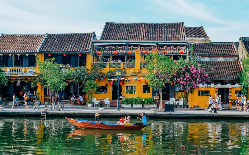 Halong-Bay-Hanoi-Fly-To-Da-Nang-Transfer-To-Hoi-An