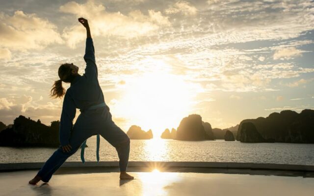 Halong-Bay-Hanoi-Fly-To-Ho-Chi-Minh-By-Shuttle-Bus