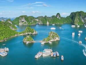 Halong-Bay-Lan-Ha-Bay