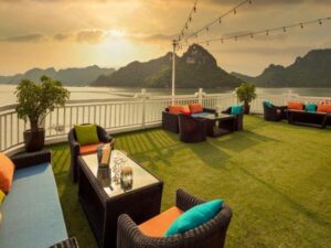 Hanoi-Explore-Halong-Bay-Lan-Ha-Bay