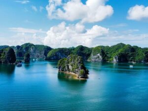 Hanoi-Halong-Bay-Lan-Ha-Bay