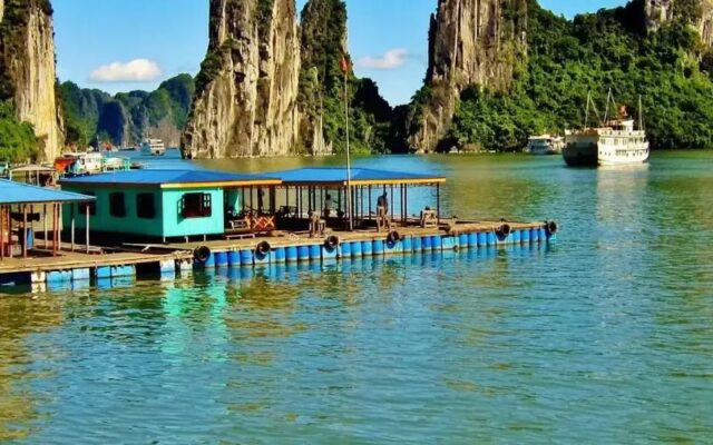 Hanoi-Halong-Bay-Lan-Ha-Bay