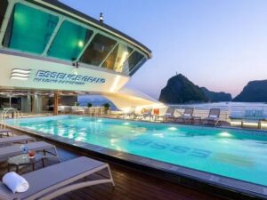 Hanoi-Halong-Bay-Luon-Cave-Titop-Island