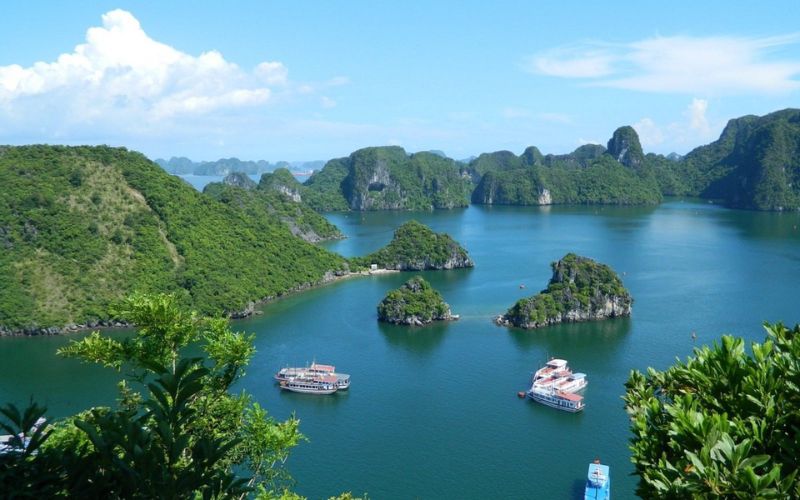 Hanoi-Luon-Cave-Titop-Island