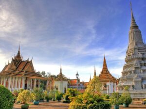 Ho-Chi-Minh-Fly-To-Phnom-Penh