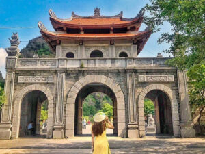 Hoa Lu- Mua Cave - Tam coc (Ninh Binh)- Group tour