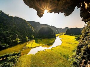 Hoa-Lu-Temple-Bich-Dong-Tam-Coc-Private-Tour