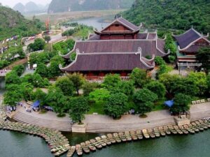Hoa-Lu-Temple-Bich-Dong-Tam-Coc-Private-Tour