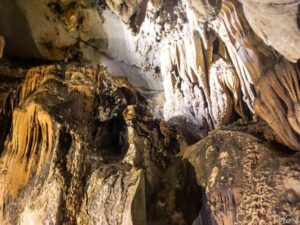 Lan-Ha-Bay-Halong-Bay-Hanoi