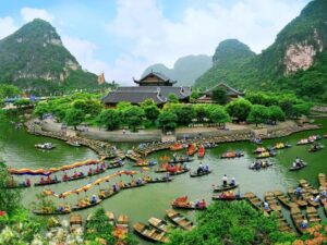 Impressed by the majestic beauty of Trang An Scenic Landscape Complex
