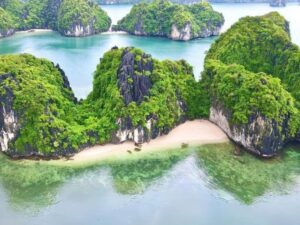 Viet-Hai-Village-Ba-Trai-Dao-Beach