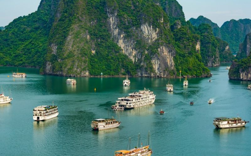 Lan-Ha-Bay-Tuan-Chau-Harbor-Breakfast_Brunch