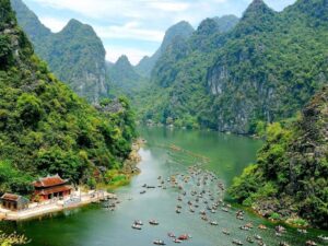 Quang-Phu-Cau-Incense-Village-Hoa-Lu-Trang-An-Heritage-Tour